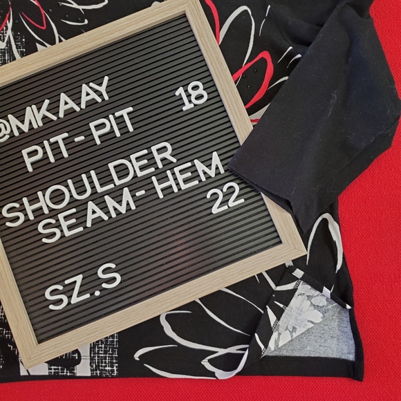 Alfred Dunner Floral  graphics rhinestone embellished top Sm 3/4 length sleeve - Picture 7 of 8